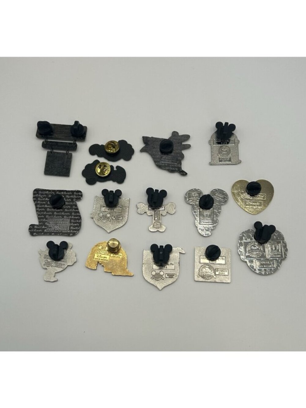Lot Of 15 Walt Disney Trading Pins Minnie Mouse Atlantis Winnie The Pooh Haunted - Picture 9 of 13